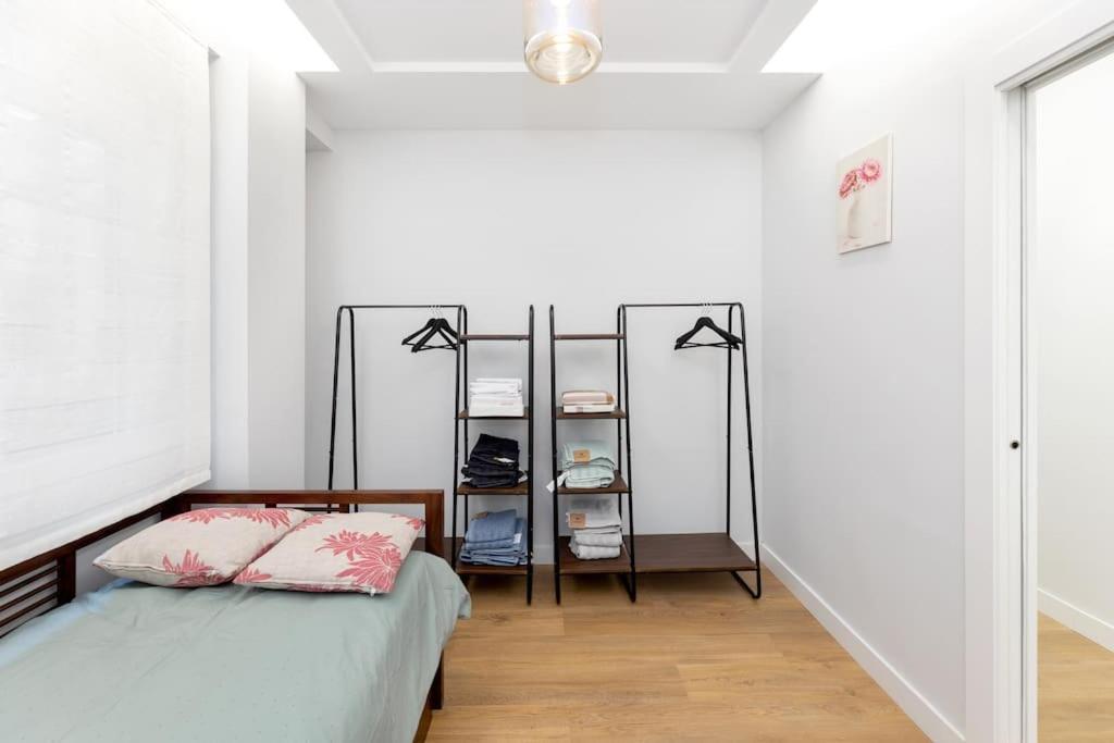 Precioso piso con terraza en centro de Granada Apartamento Exterior foto