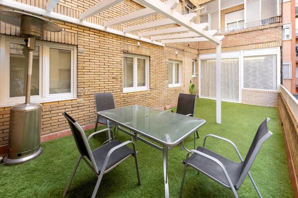 Precioso piso con terraza en centro de Granada Apartamento Exterior foto